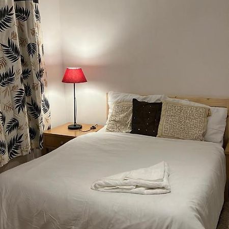 Smalinz Homes Finchley ロンドン エクステリア 写真