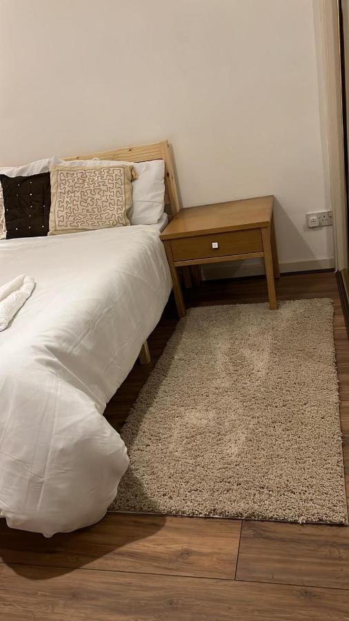 Smalinz Homes Finchley ロンドン エクステリア 写真