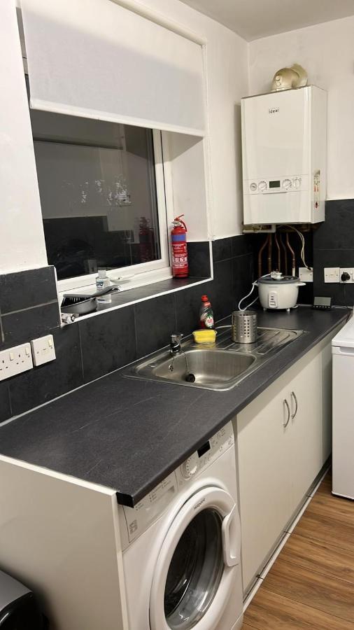 Smalinz Homes Finchley ロンドン エクステリア 写真