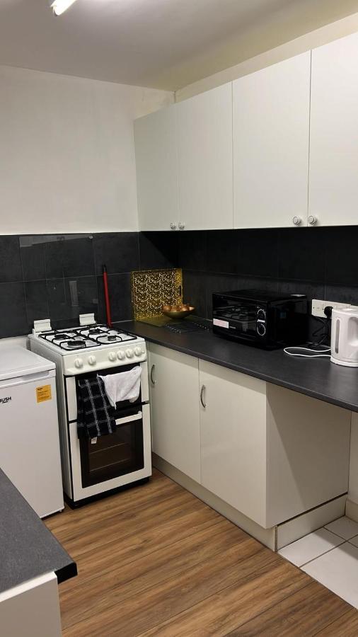 Smalinz Homes Finchley ロンドン エクステリア 写真